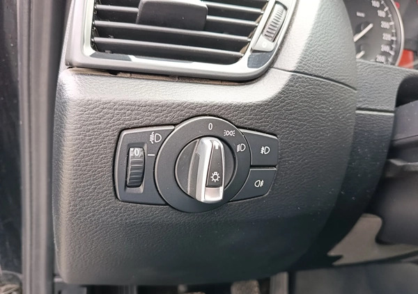 BMW X1 cena 40900 przebieg: 199300, rok produkcji 2012 z Nidzica małe 562